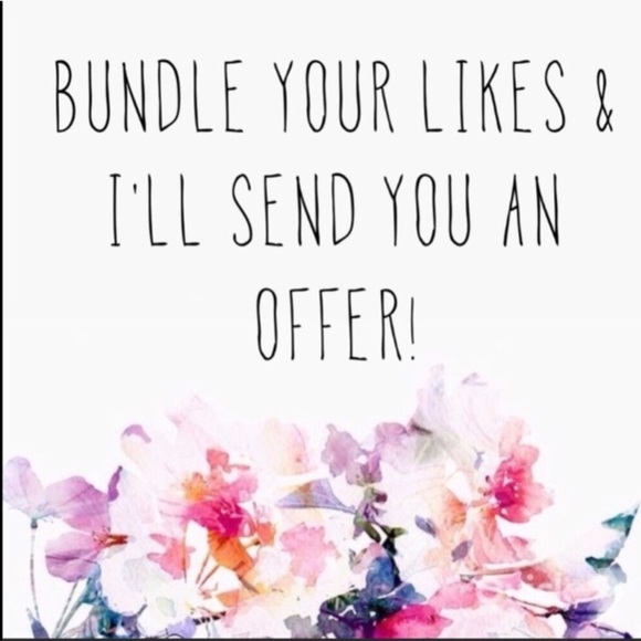 ✨SALE 2/$15 LEVI’S✨ | Red tab trademark T-shirt - Picture 7 of 8